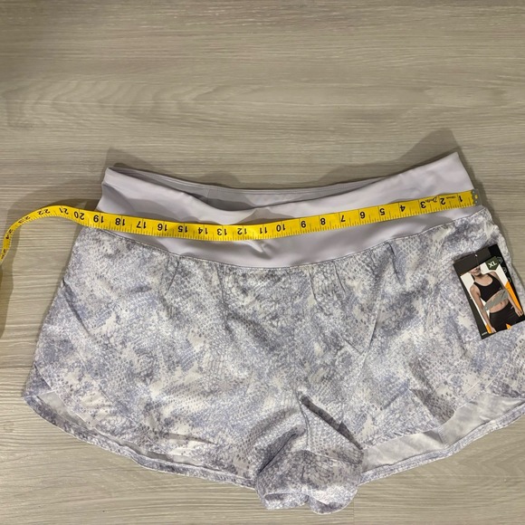 Avia Womens Short Compression Moisture Wicking Lavender Running NWT XL 16-18 - Picture 10 of 15